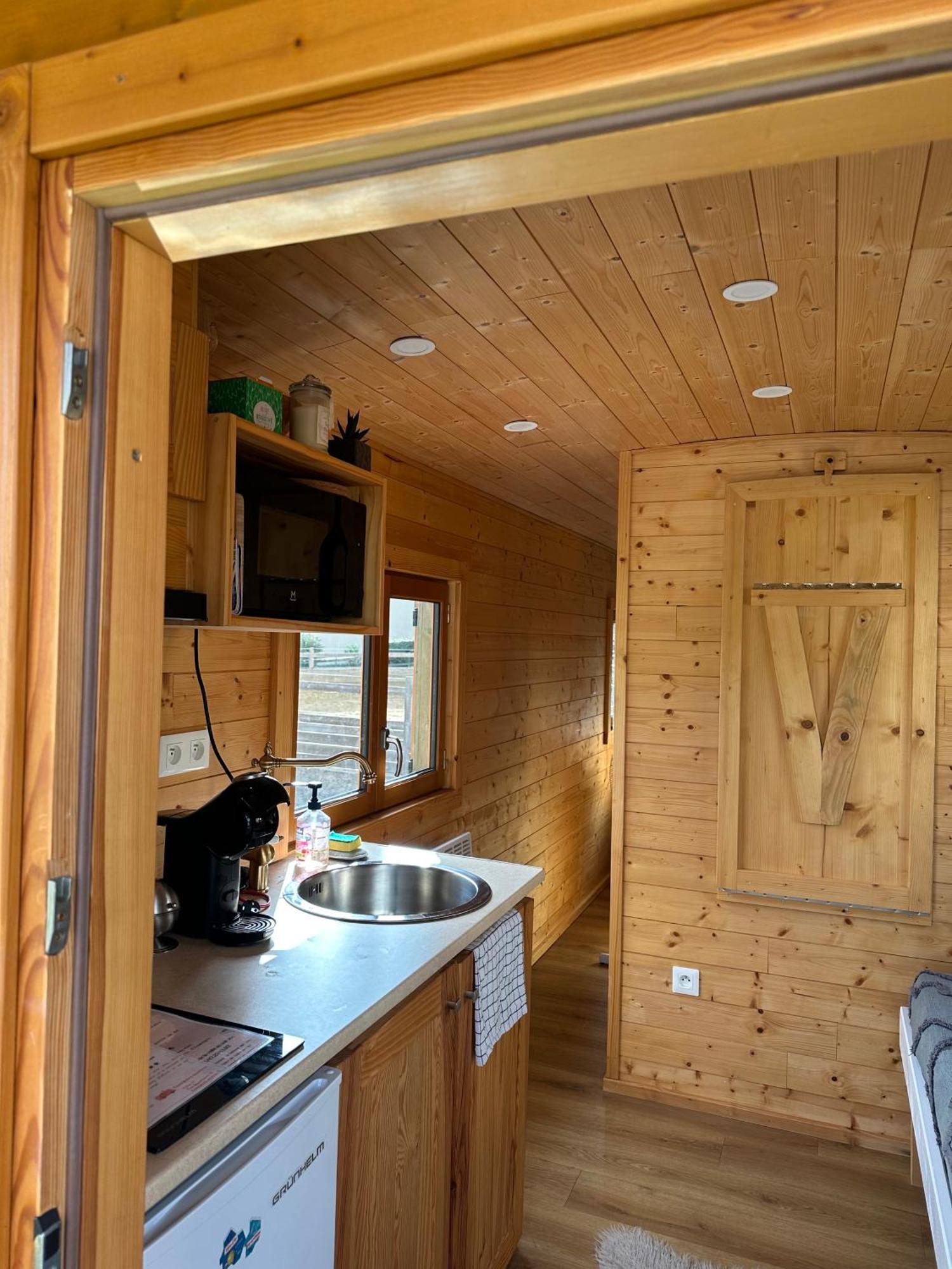Chez Celia, Roulotte En Champagne Villa Fleury-la-Riviere Dış mekan fotoğraf