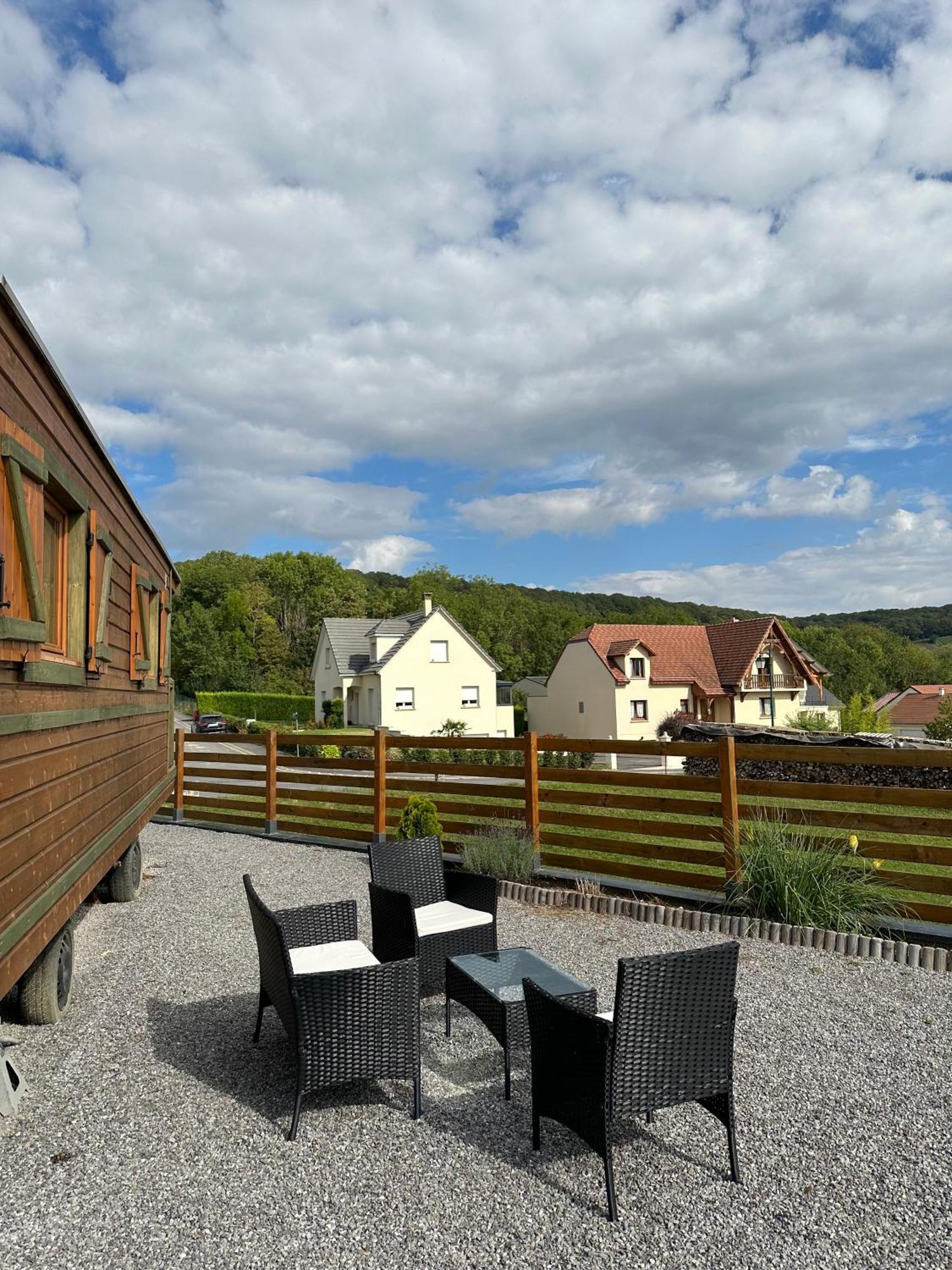 Chez Celia, Roulotte En Champagne Villa Fleury-la-Riviere Dış mekan fotoğraf